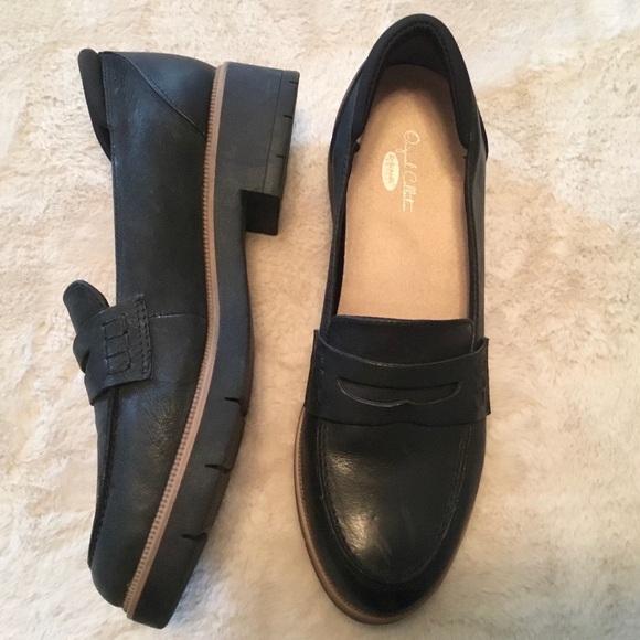 Dr. Scholl's Shoes - Dr. Scholl’s Original Collection Black Lug Sole Loafers - 9